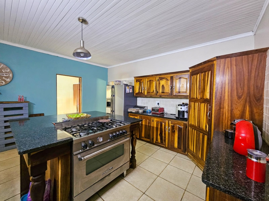 4 Bedroom Property for Sale in Mooivallei Park North West